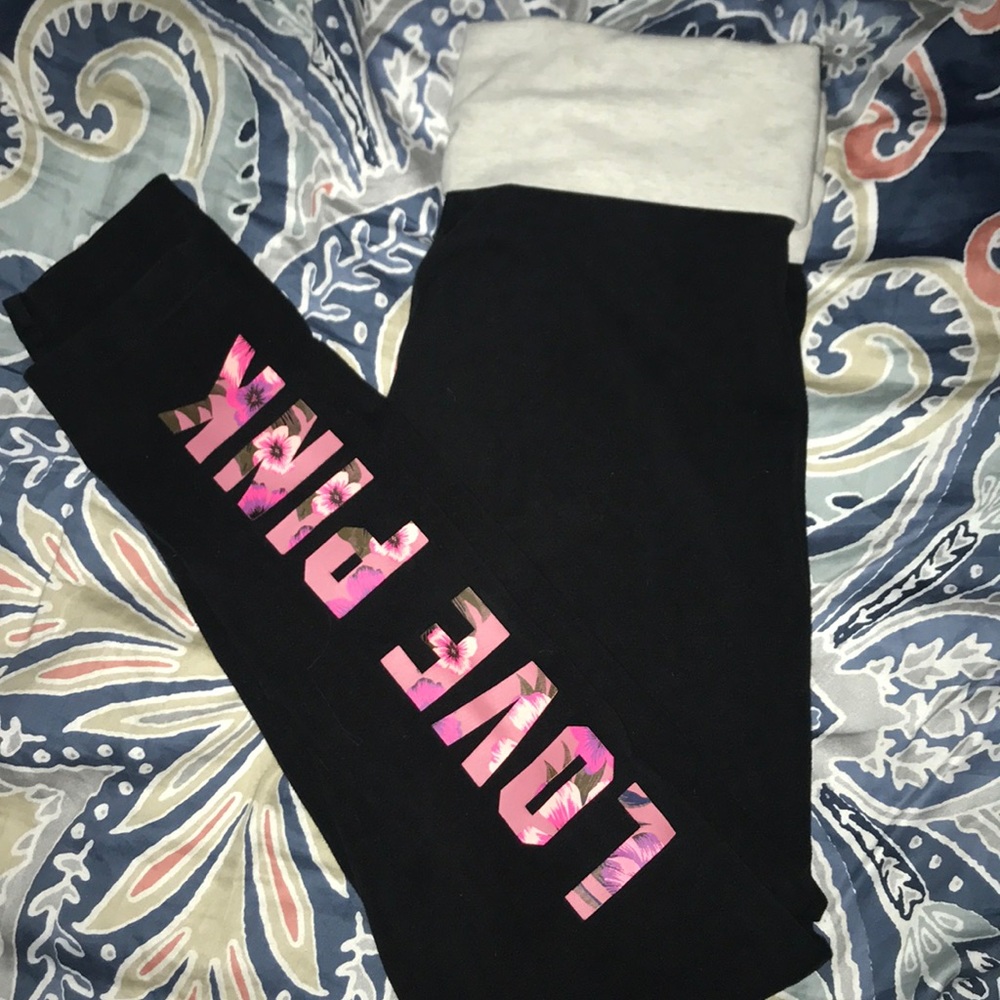 Victoria’s Secret Pink yoga pants